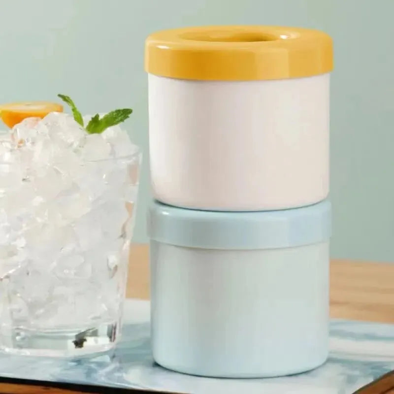 Chill Out This Summer with Our Creative Silicone Ice Cube Mold - Perfect for Homemade Ice Cubes and Cocktails!